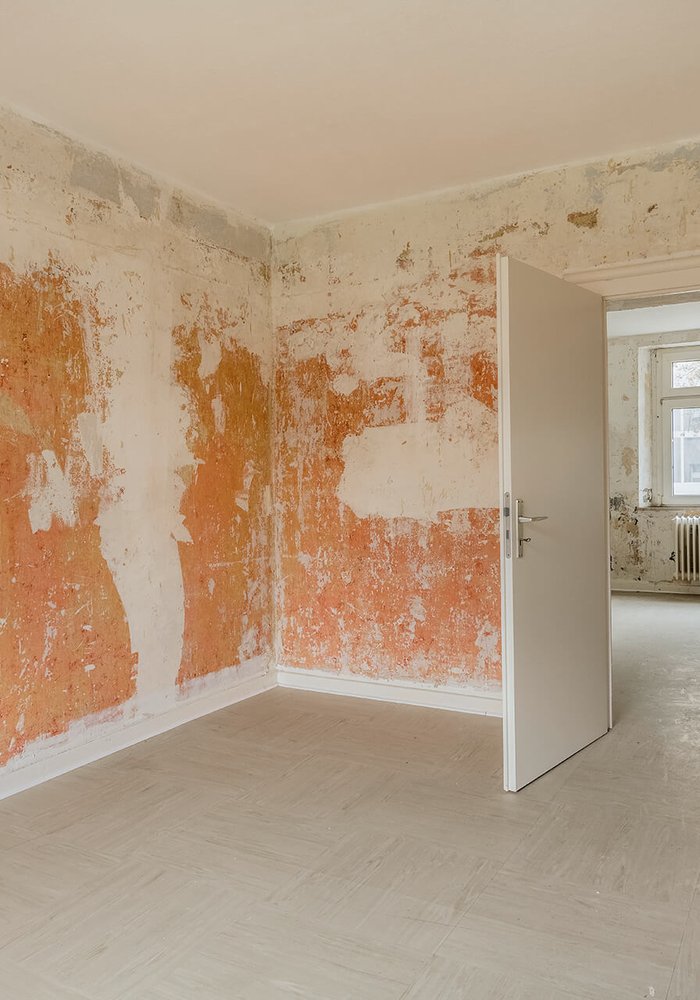 leeres Zimmer, welches renoviert werden muss